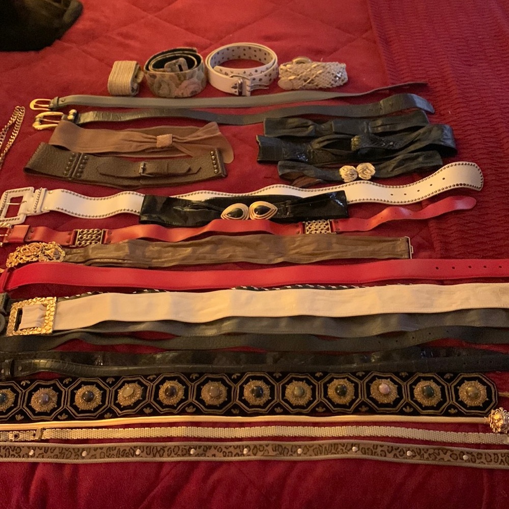 27 Women’s leather and quality belts